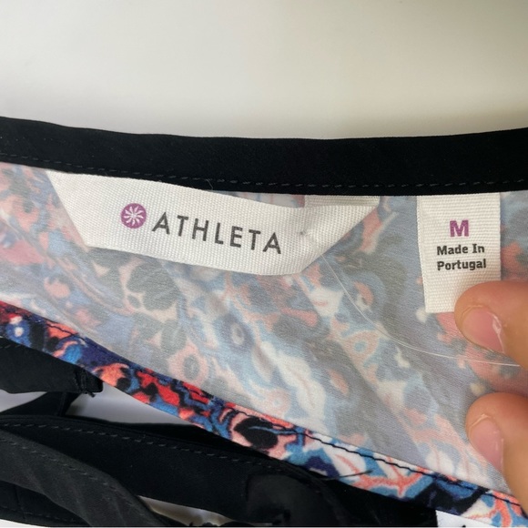 Athleta Chevron dune top size Medium NWT - Picture 8 of 12